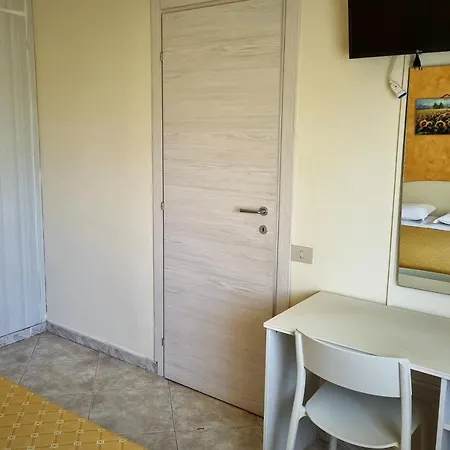 Delle Rose チェファル